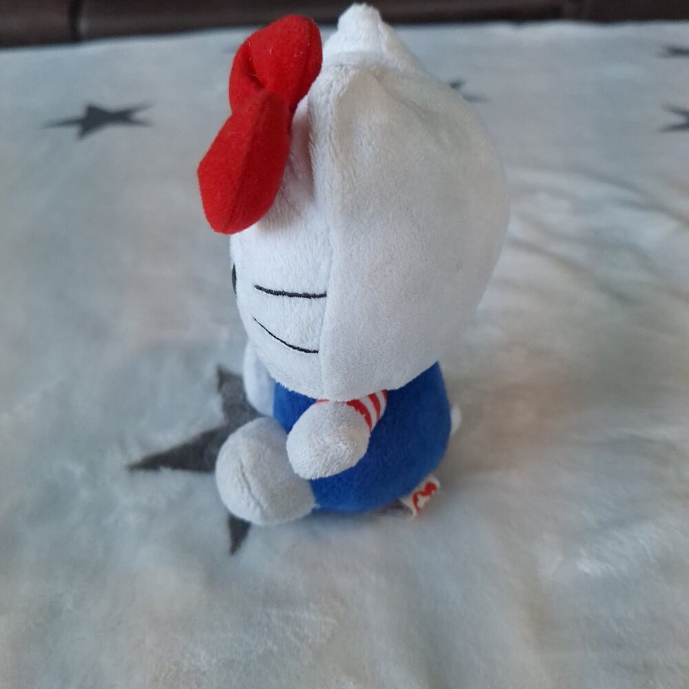 2009 TY Hello Kitty By Sanrio Plush 5.5" Blue Overalls Striped Red Shirt - Picture 3 of 8